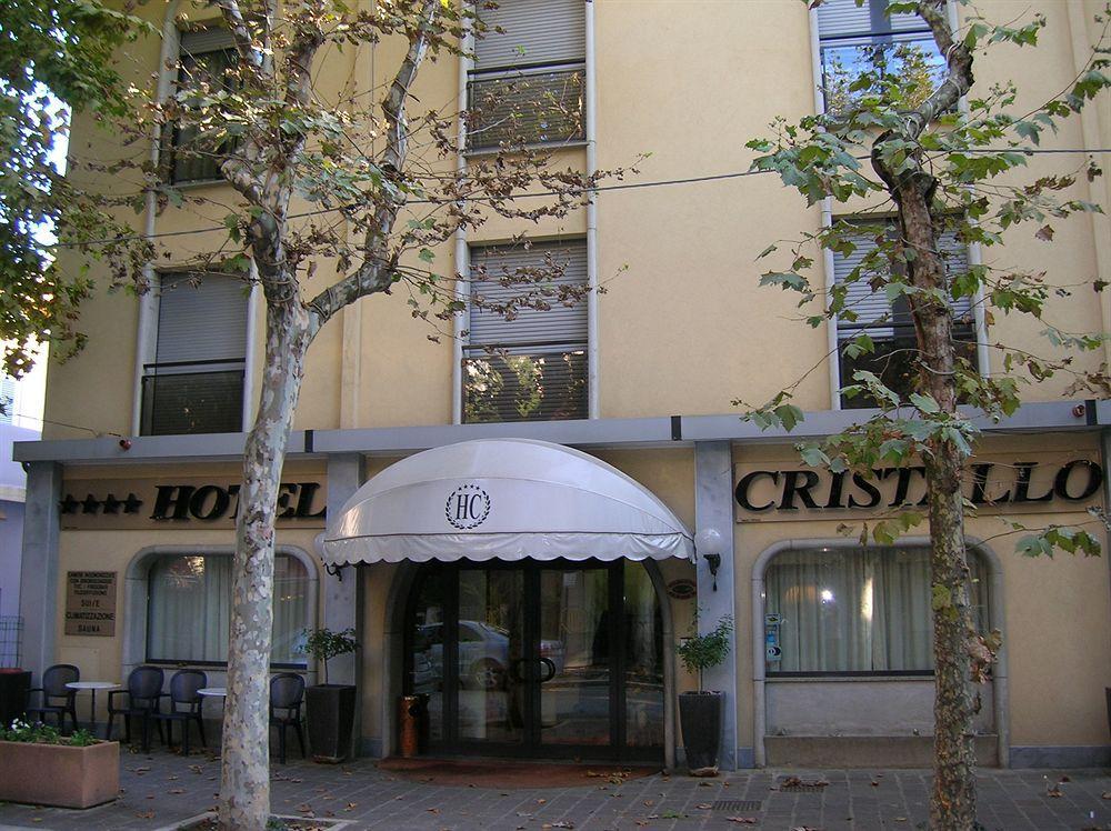 Hotel Cristallo Католика Екстериор снимка